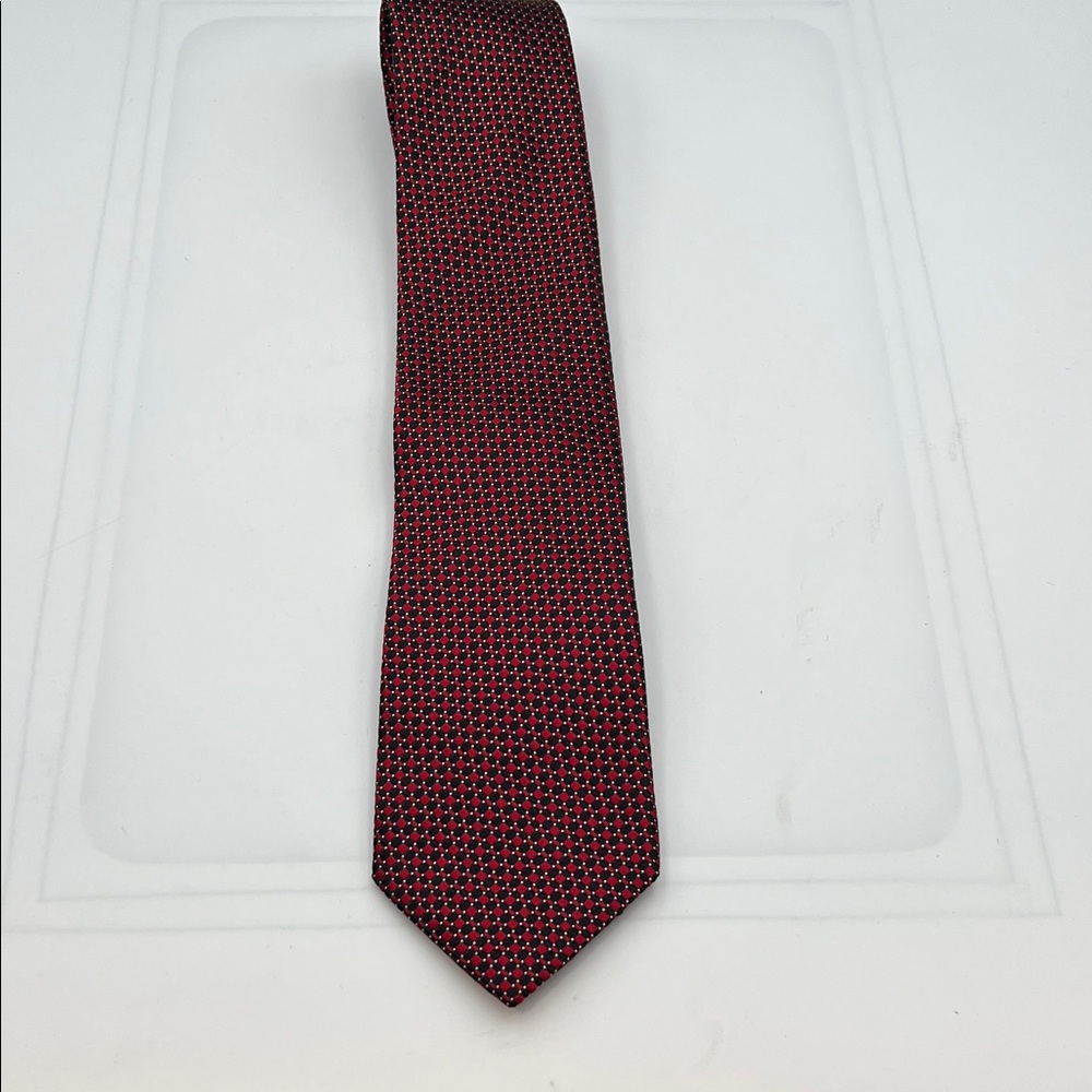 Donald J Trump Signature Collection Red Black Geometric Silk Tie